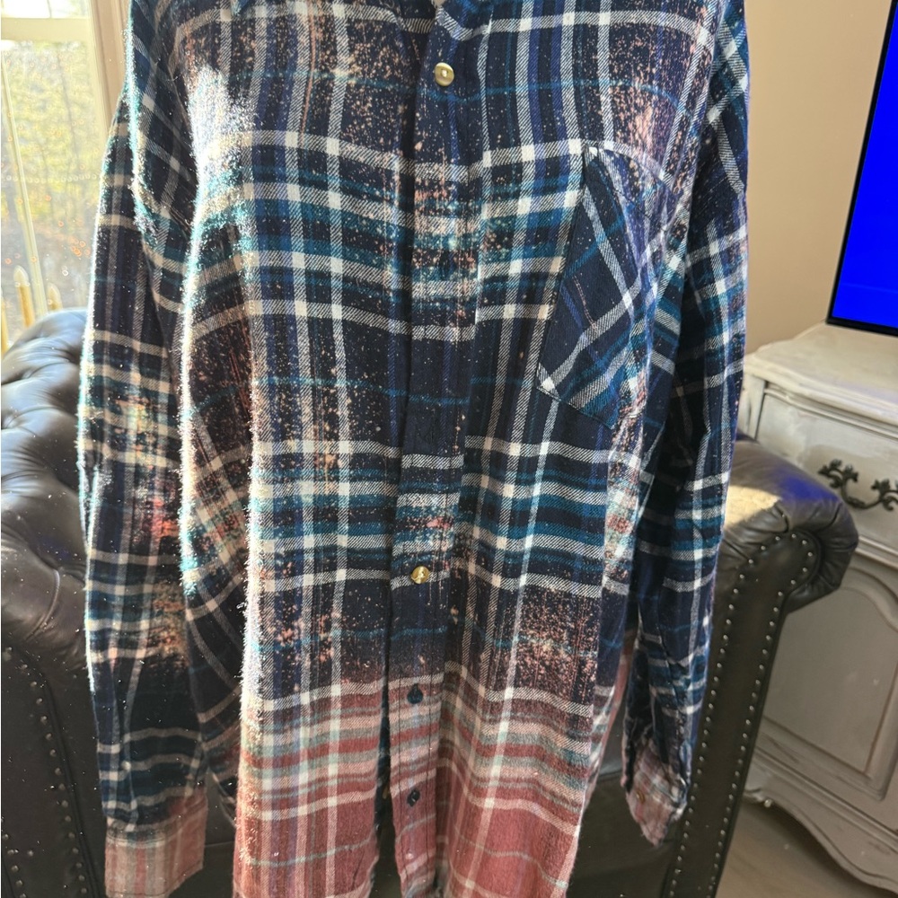 Women’s Plaid Bleached Button-Up Flannel Shirt